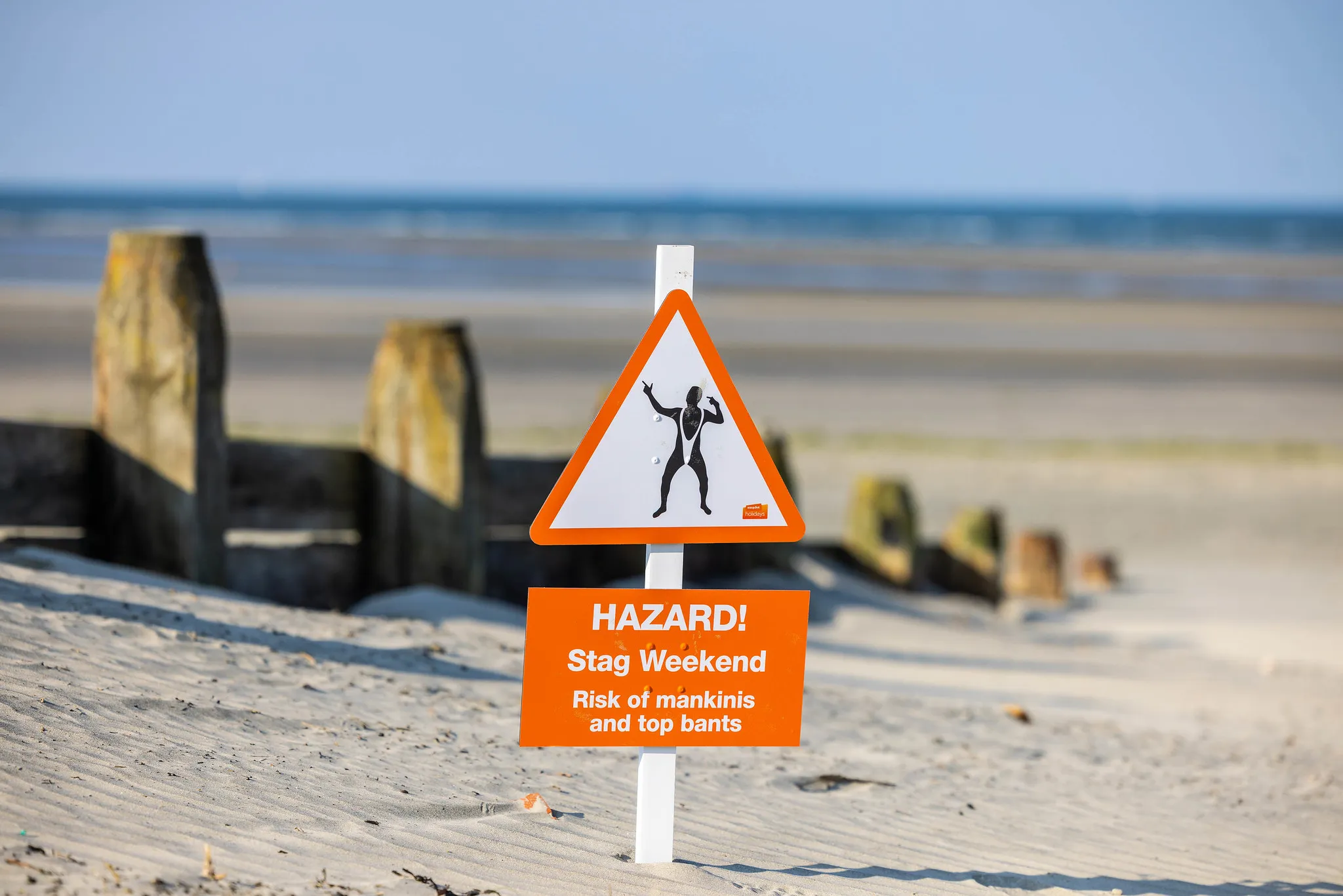 EasyJet Holidays — Nuisance signs, image 6